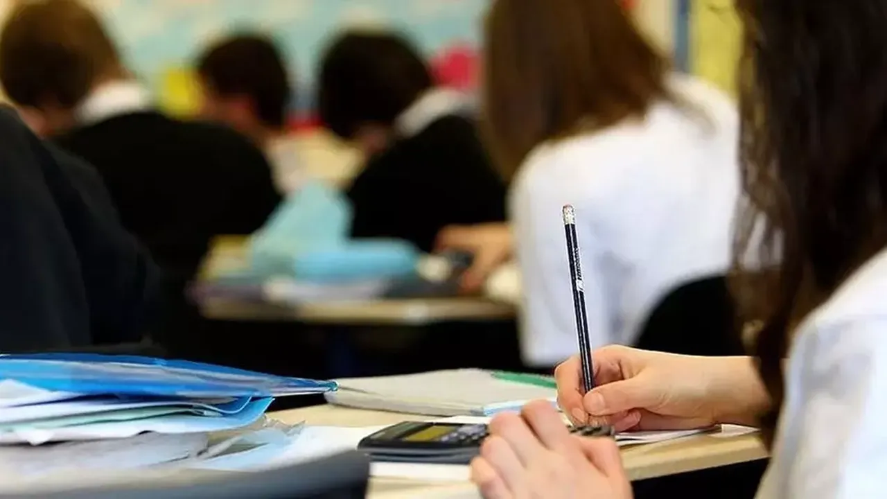 MEB harekete geçti! Liselere yeni ders geliyor