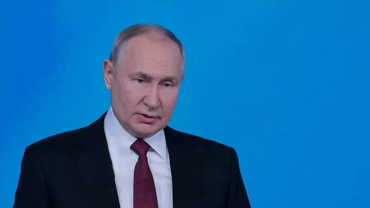 Rus lider Vladimir Putin'e 'yürüyen ölü adam' benzetmesi: Suikast korkusundan gelemiyor