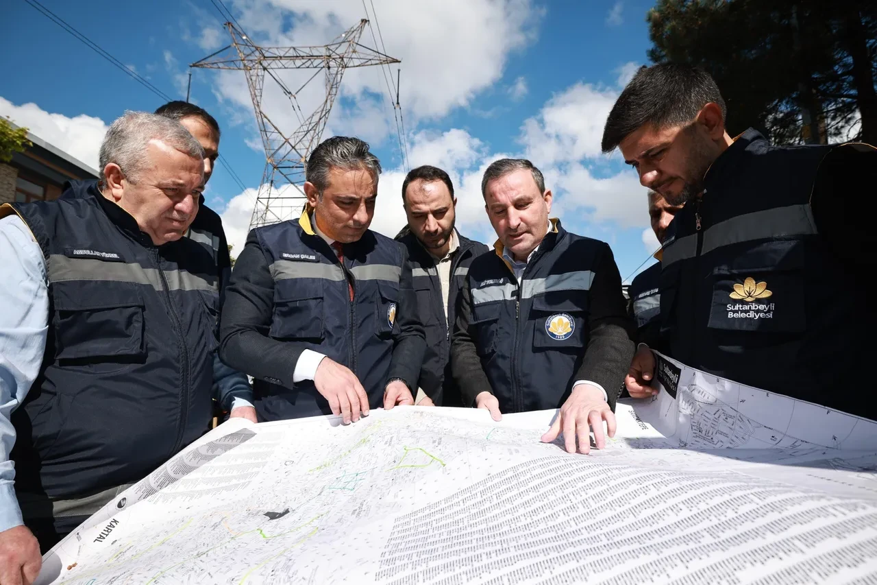 Sultanbeyli yaza hazırlanıyor: 15 mahallede bahar temizliği başladı