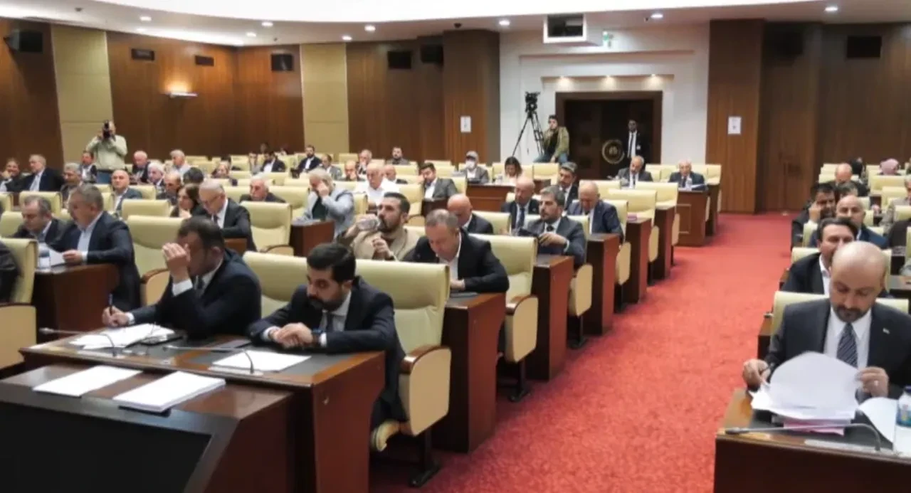 ABB Mezarlıklar Dairesi Başkanı Köksal Bozan istifa etti: 159 milyon liralık ihale iddiası!