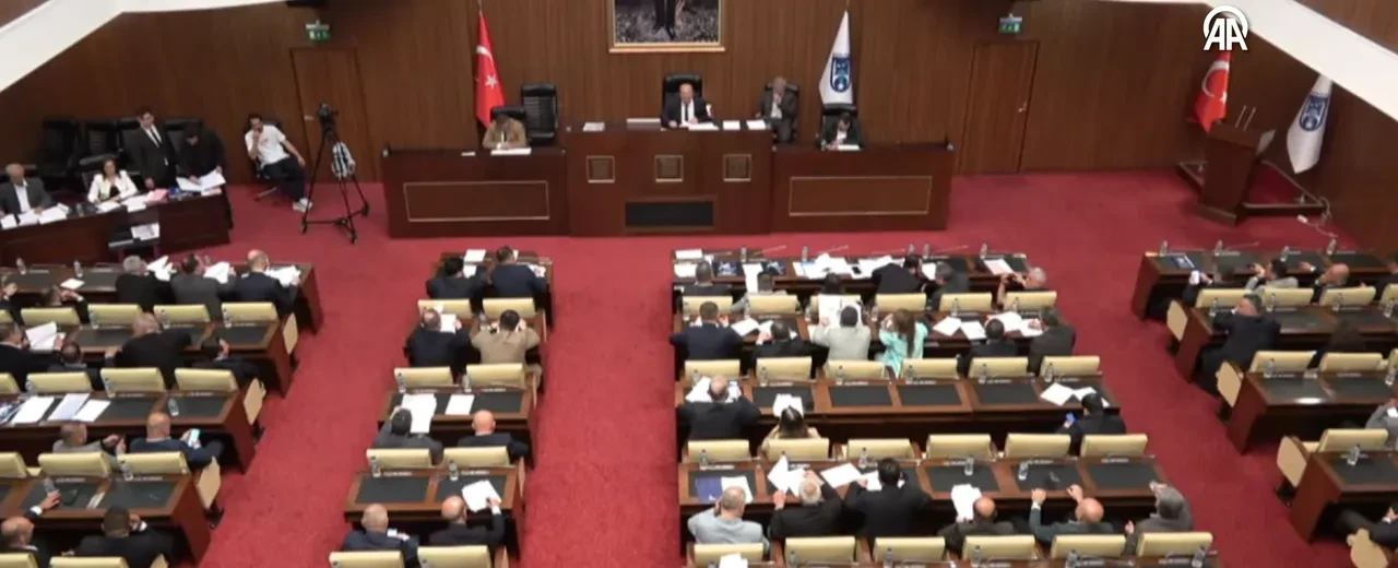 ABB Mezarlıklar Dairesi Başkanı Köksal Bozan istifa etti: 159 milyon liralık ihale iddiası!