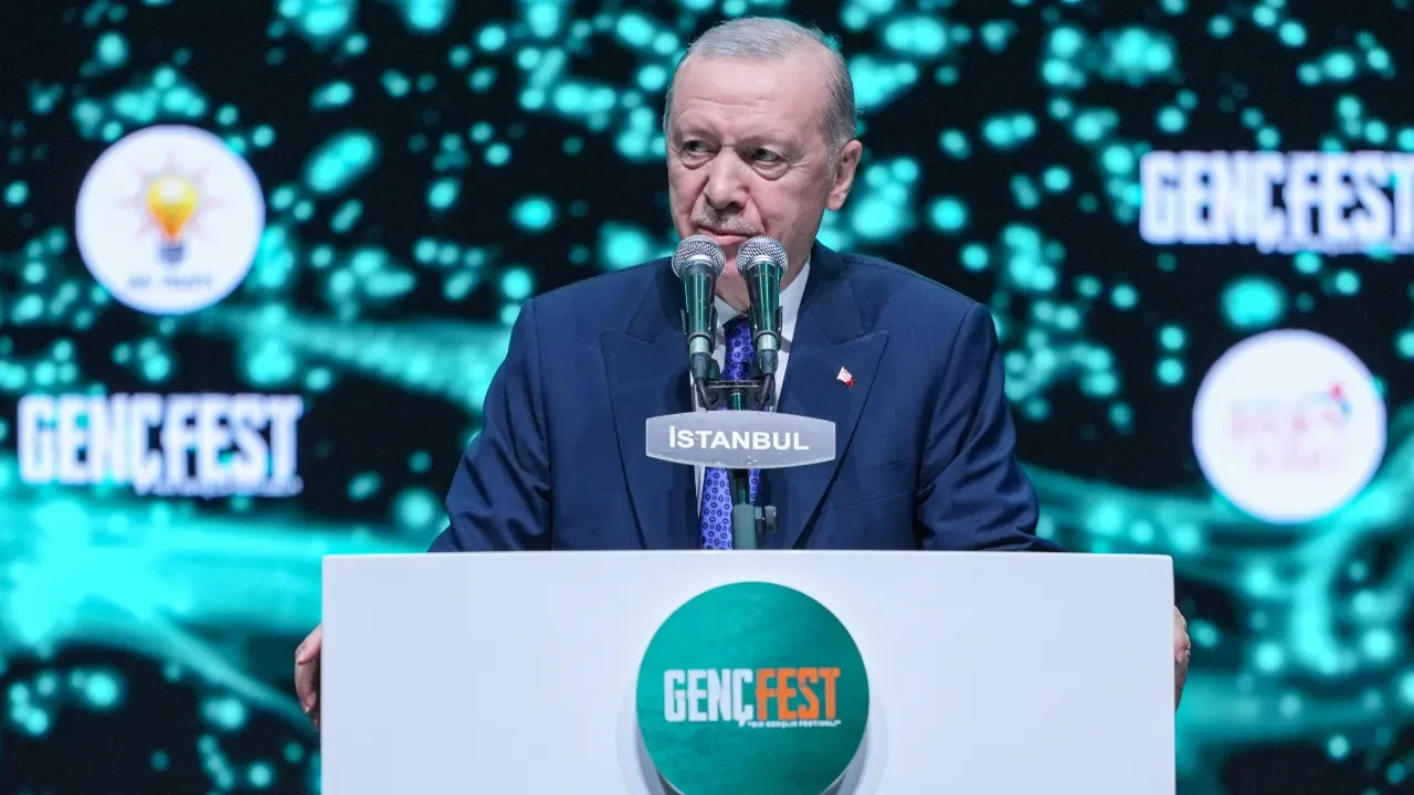 Cumhurbaşkanı Erdoğan'dan barış zirvesi sonrası çarpıcı açıklama: 'Masada ve sahada güçlü Türkiye'