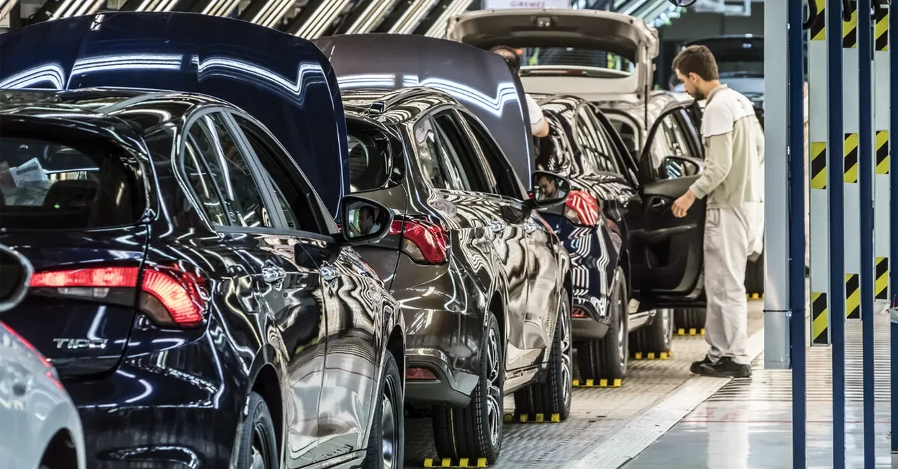 En çok satan otomobil markaları belli oldu! TÜİK renk ve yakıt tercihlerini de paylaştı