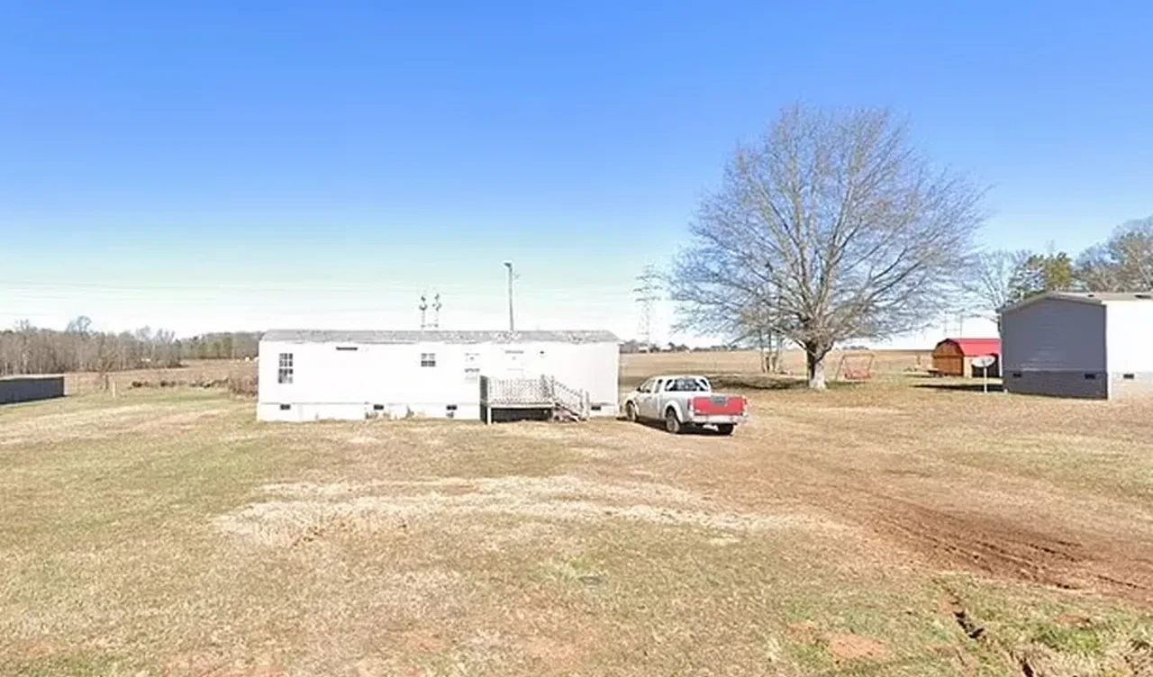 Fare küçük bebeği canlı canlı yedi! Ebeveynler gözaltına alındı