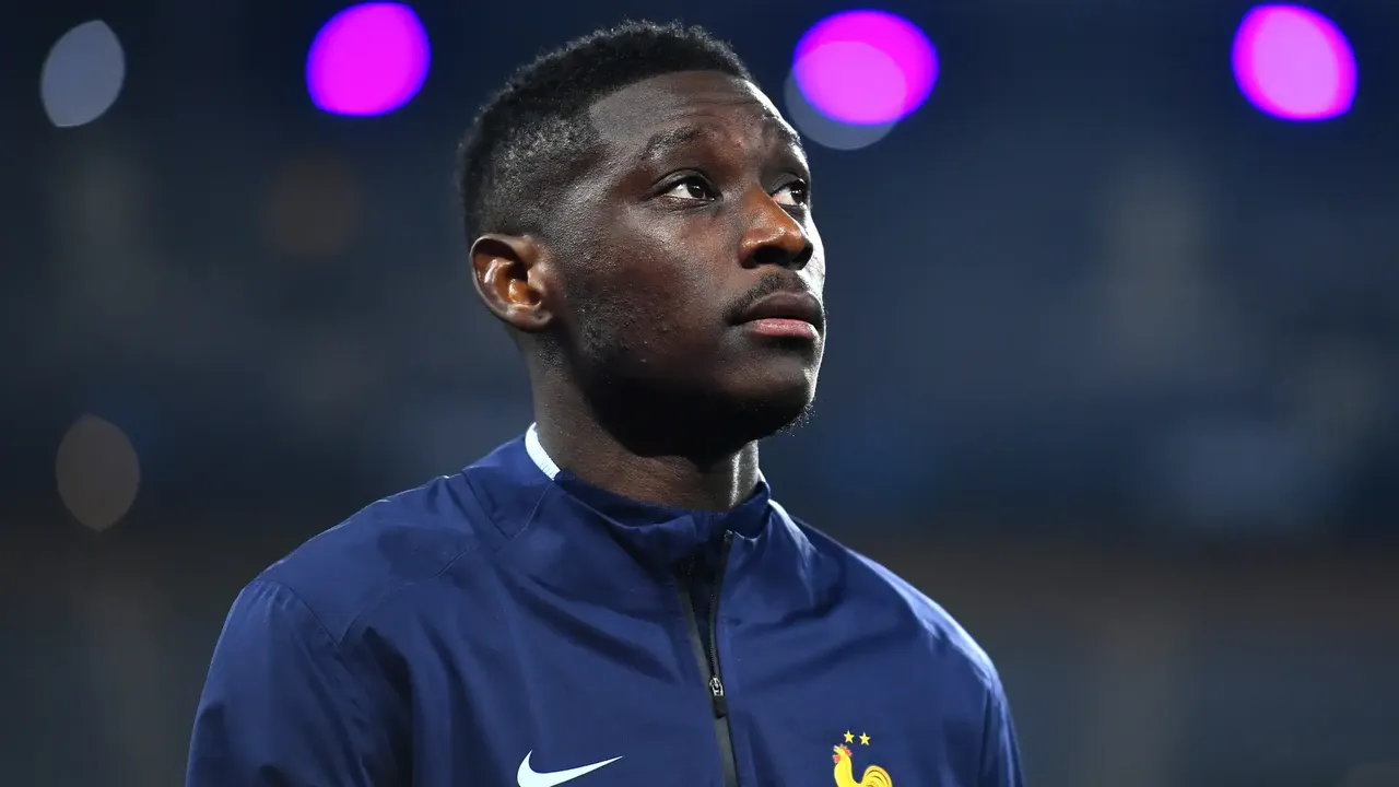 Fenerbahçe transfer için 25 milyon Euro'yu gözden çıkardı! PSG ile görüşmeler başladı