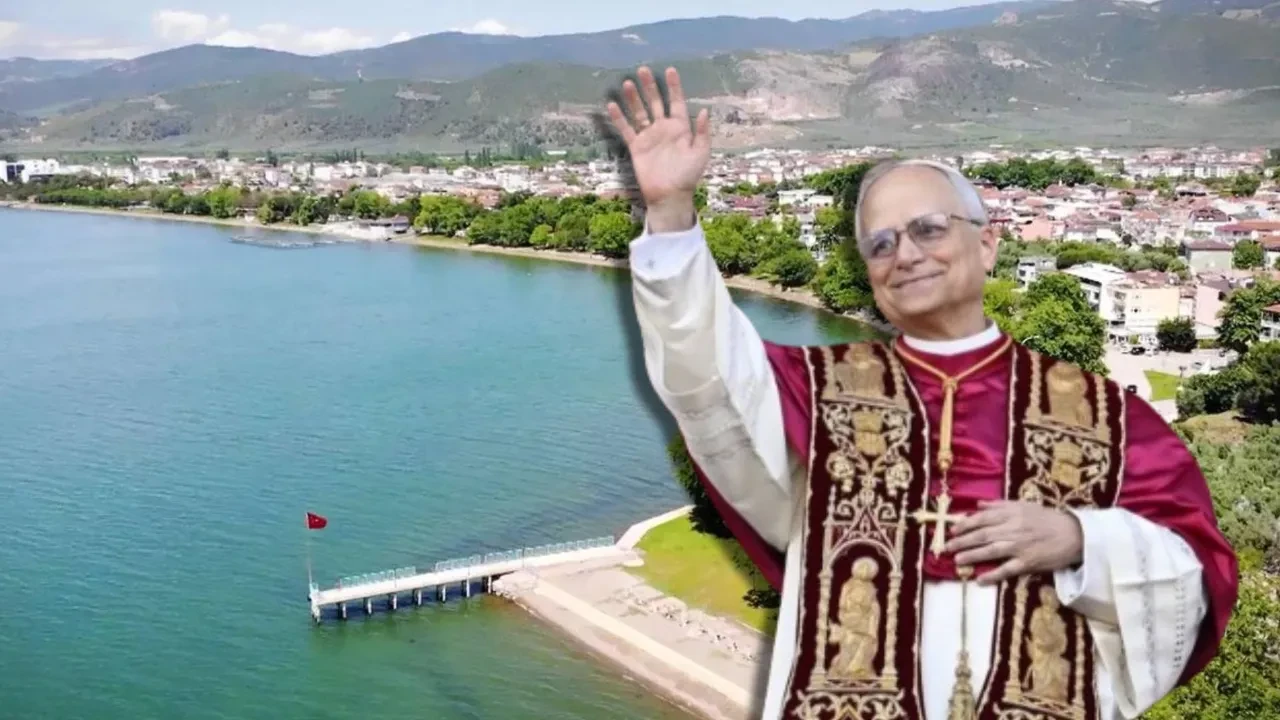 İznik’te Papa 14. Leo hazırlığı sürüyor! Esnaf heyecanla bekliyor 