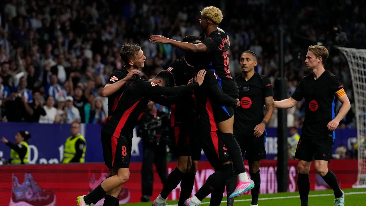 La Liga'da Barcelona şampiyonluğunu ilan etti!