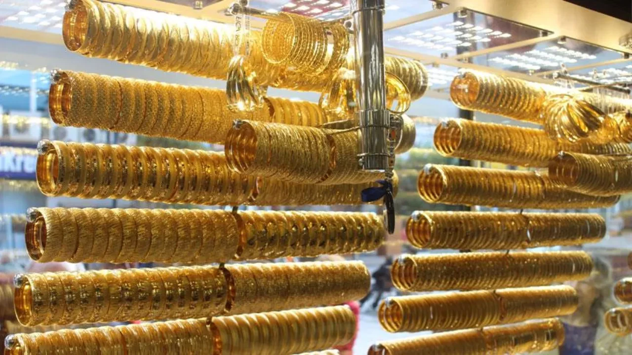 19 Mayıs'ta kuyumcular açık mı? Resmi tatilde kamu kurumları kapalı olacak