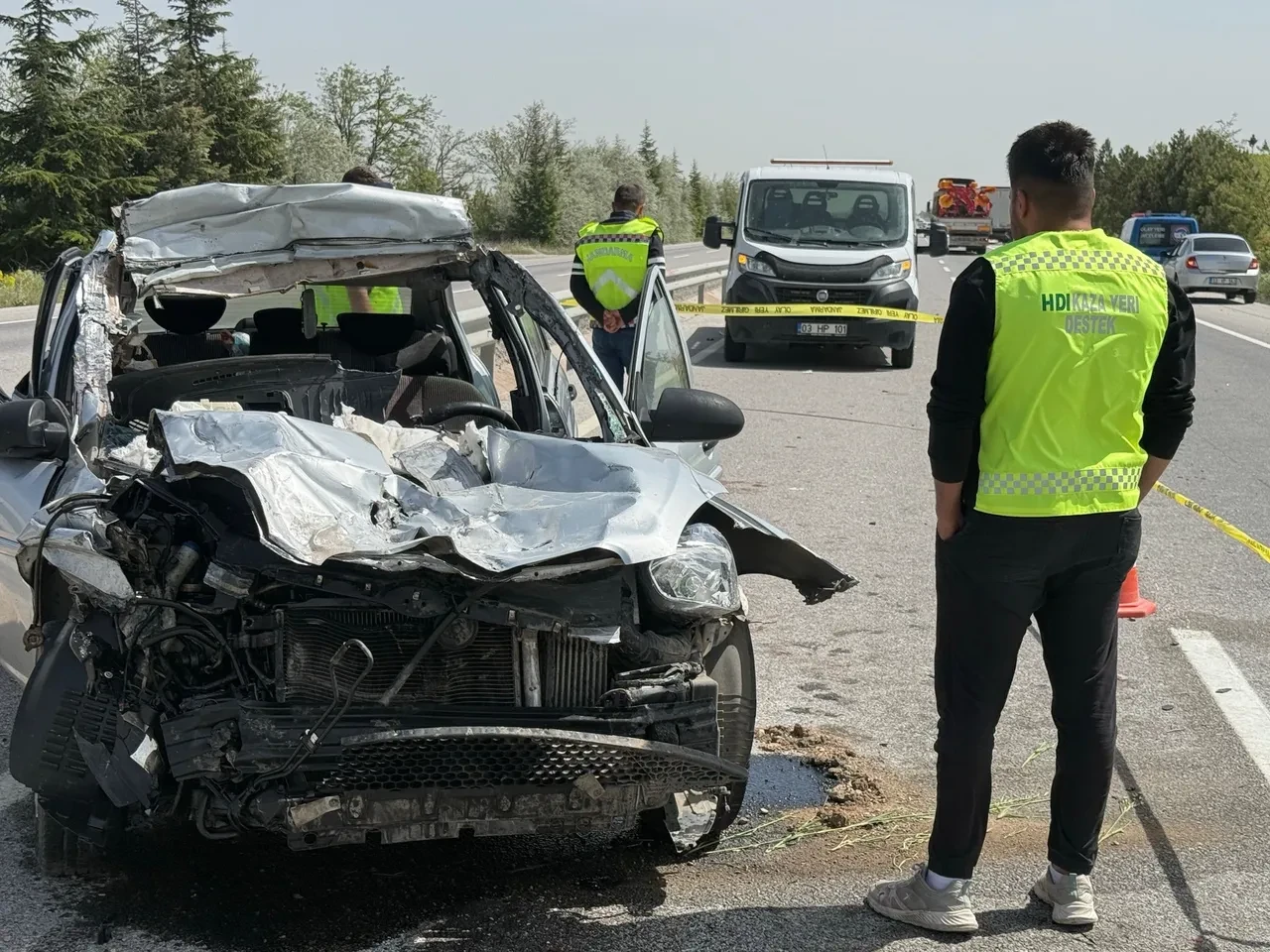 Afyonkarahisar'da facia gibi kaza! Ölü ve yaralılar var