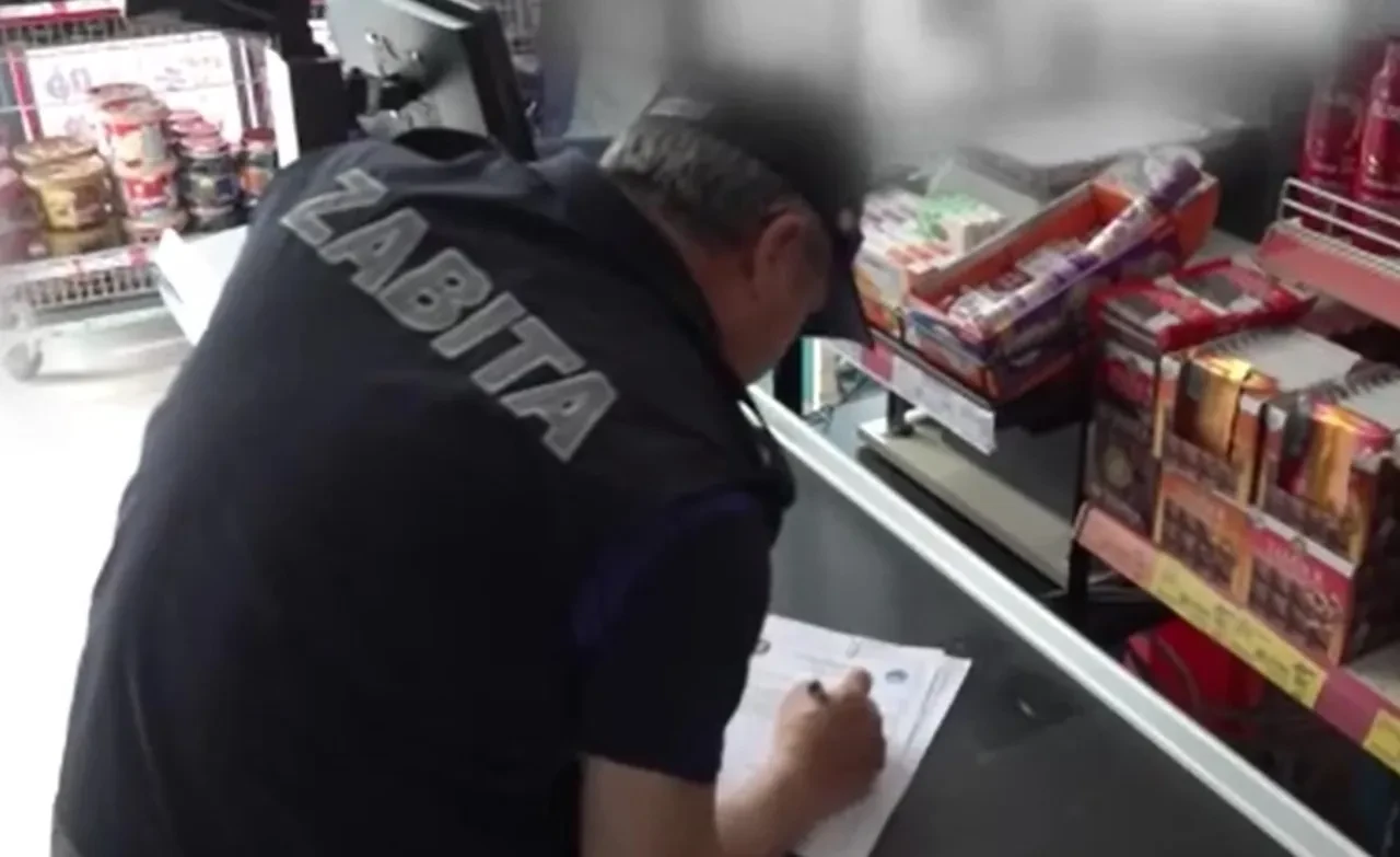 Aynı hatayı ikinci kez yapan 3 zincir market mühürlendi!