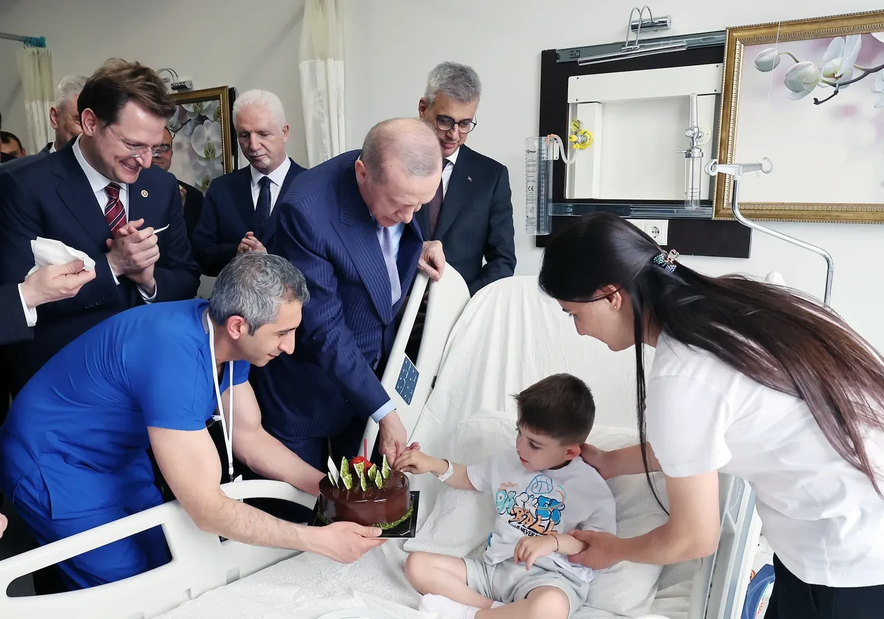 Cumhurbaşkanı Erdoğan'dan küçük Eymen'e sürpriz