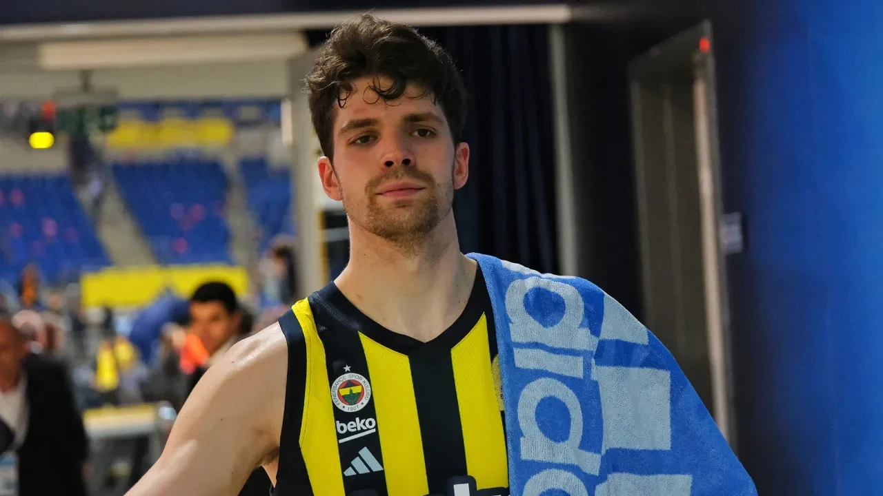 Fenerbahçe Beko Galatasaray'a fark attı! 
