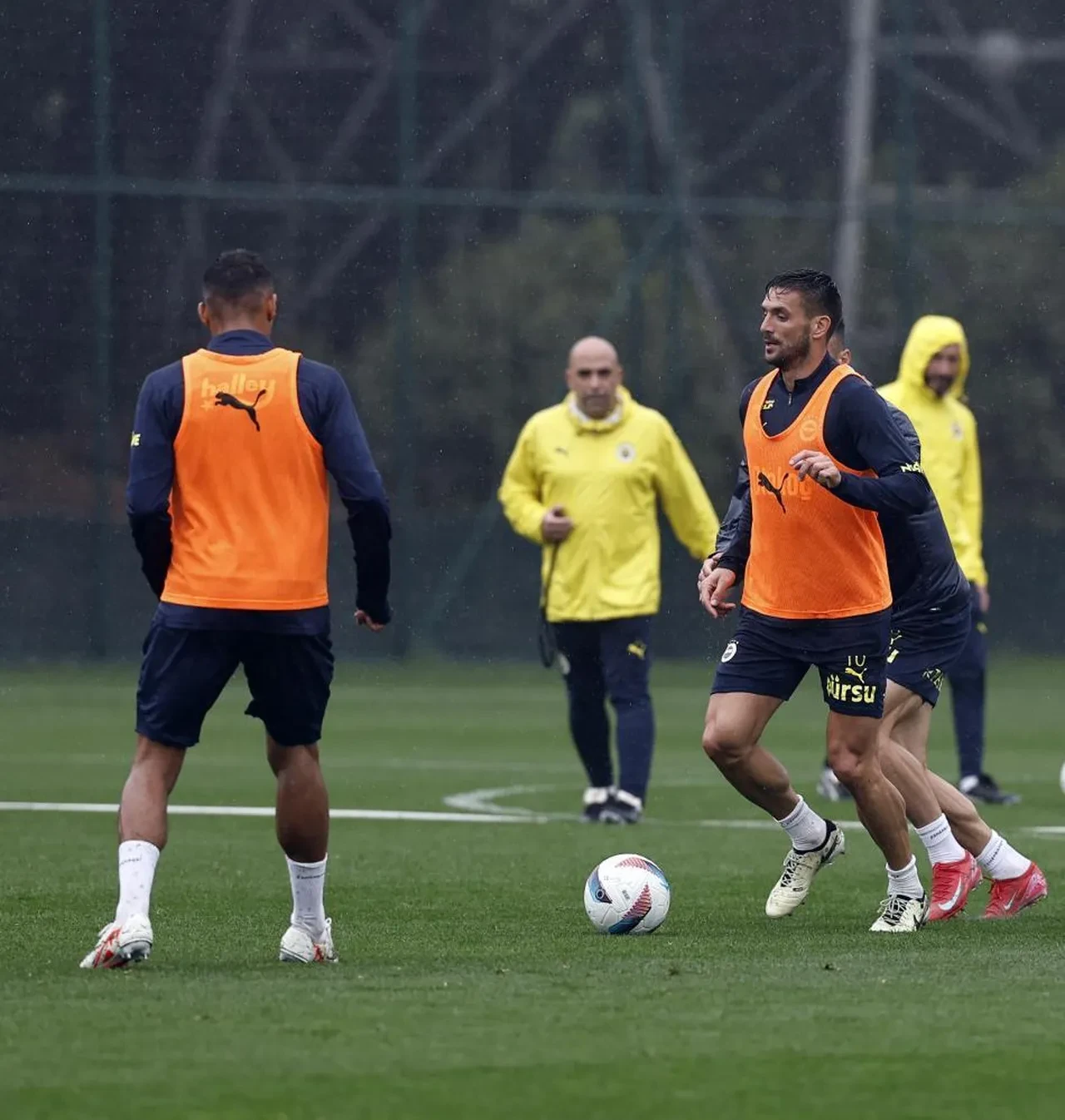 Fenerbahçe, Eyüpspor maçı hazırlıklarını tamamladı