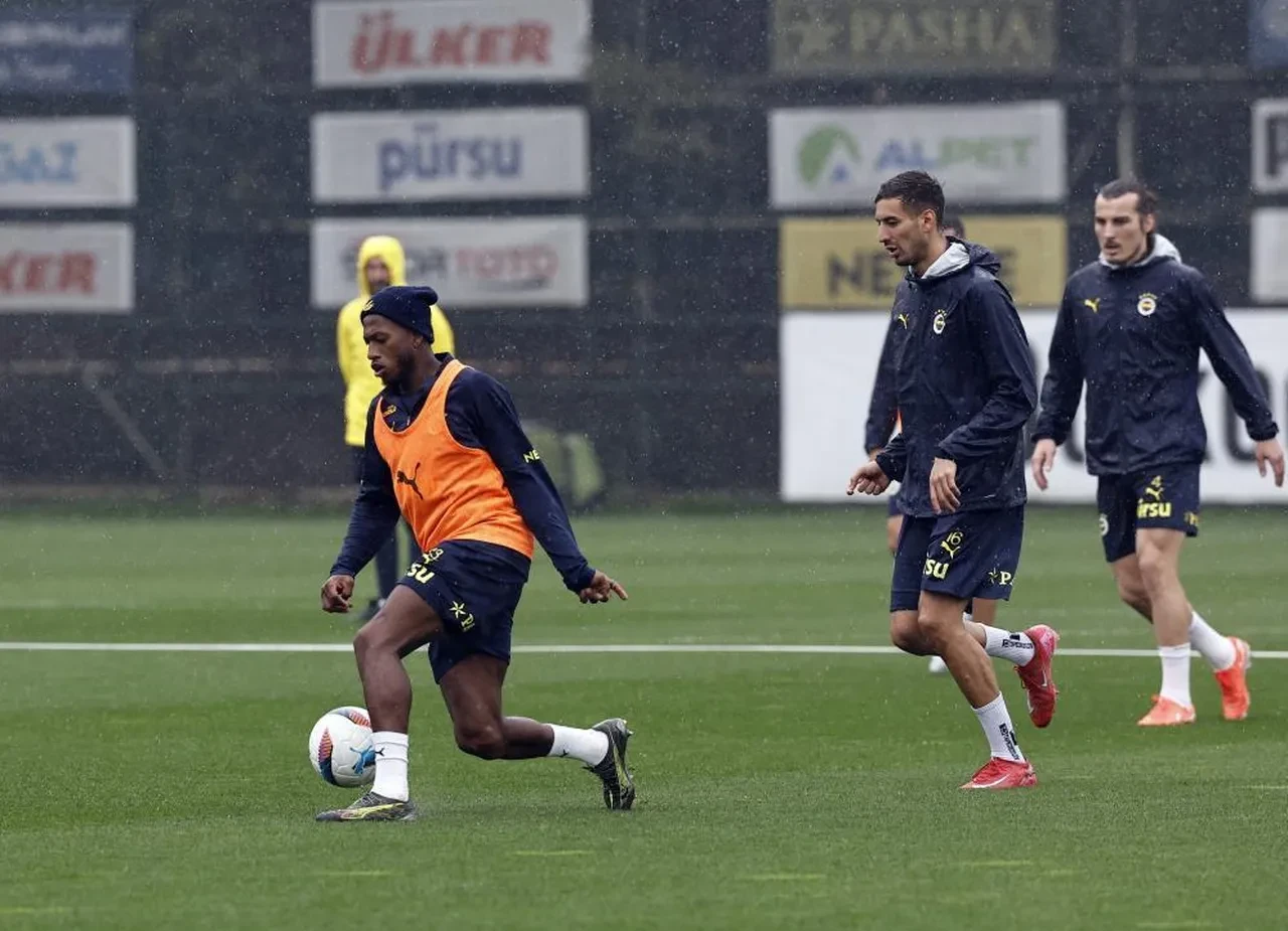 Fenerbahçe, Eyüpspor maçı hazırlıklarını tamamladı