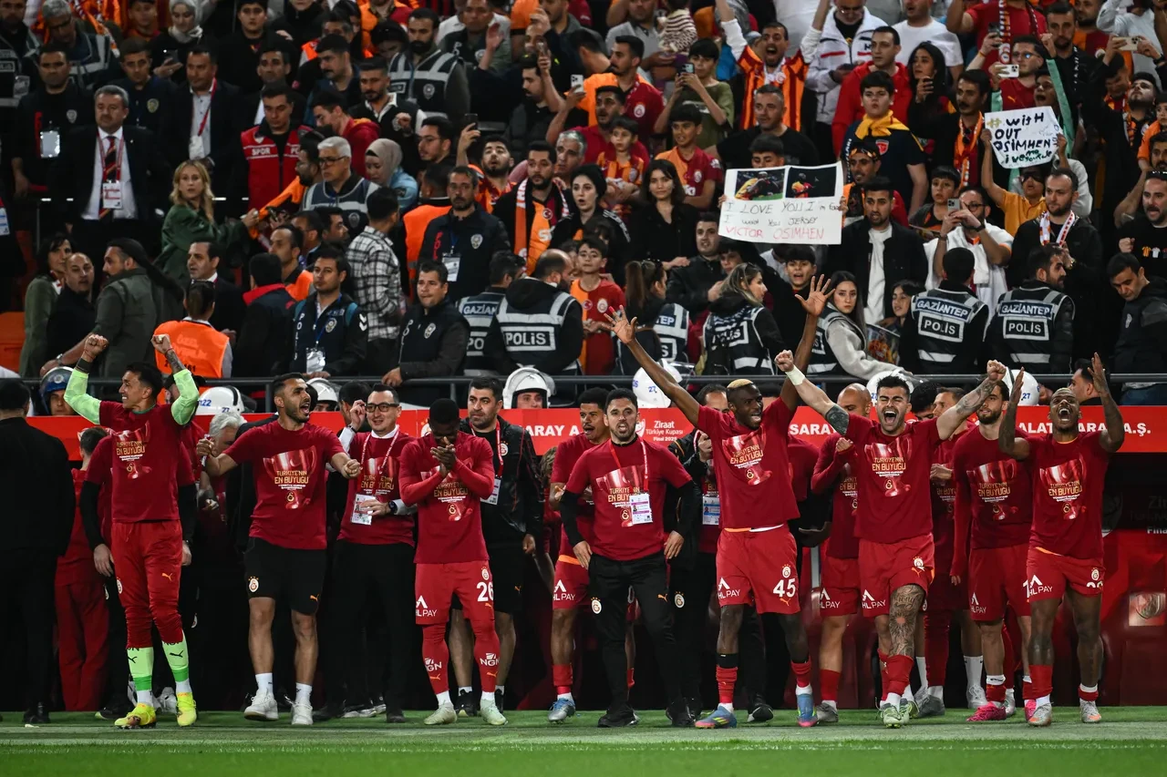 Galatasaray, şampiyonluk için sahaya çıkıyor