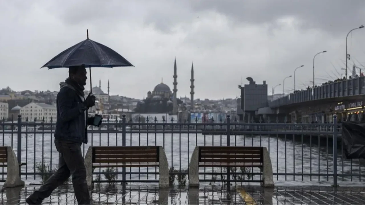 İstanbul'da yağış hayatı olumsuz etkiliyor