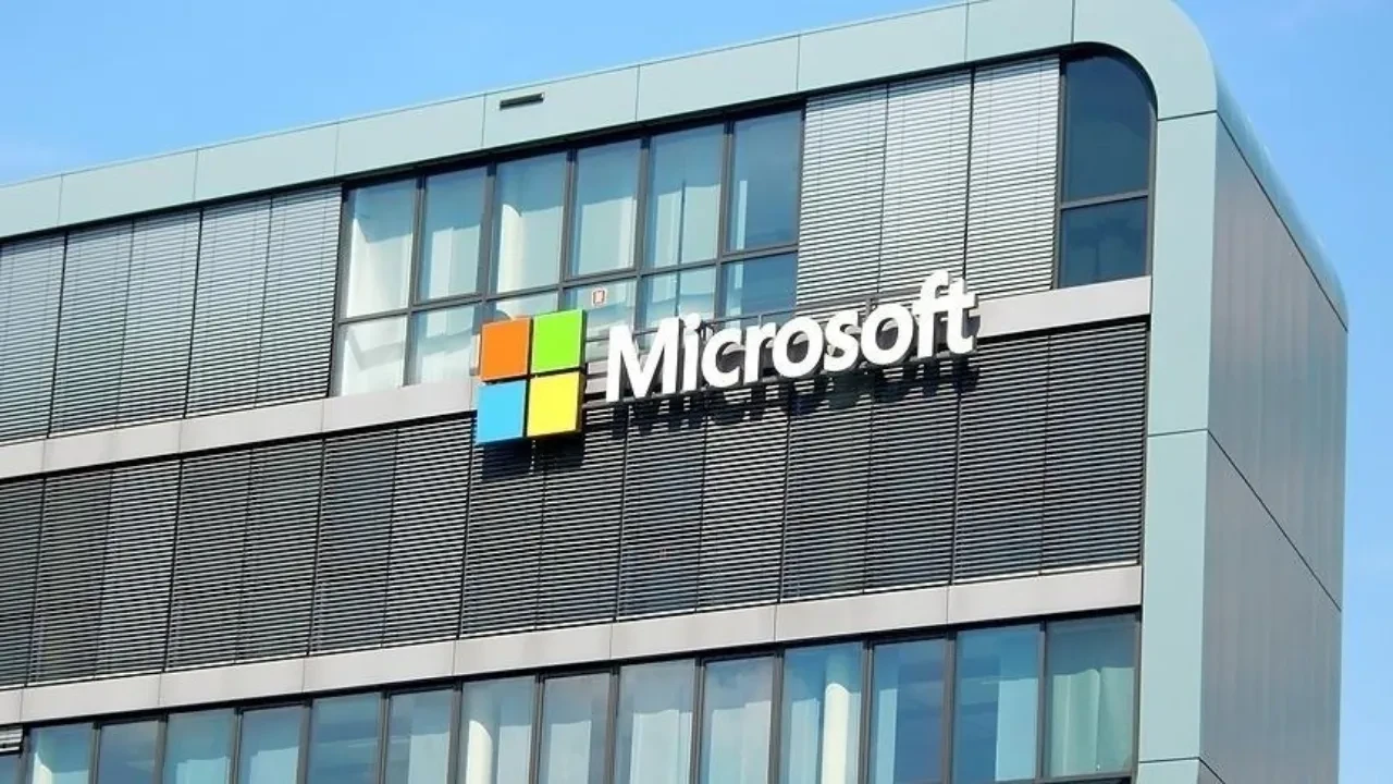 Microsoft, İsrail'e teknoloji desteğini resmen açıkladı