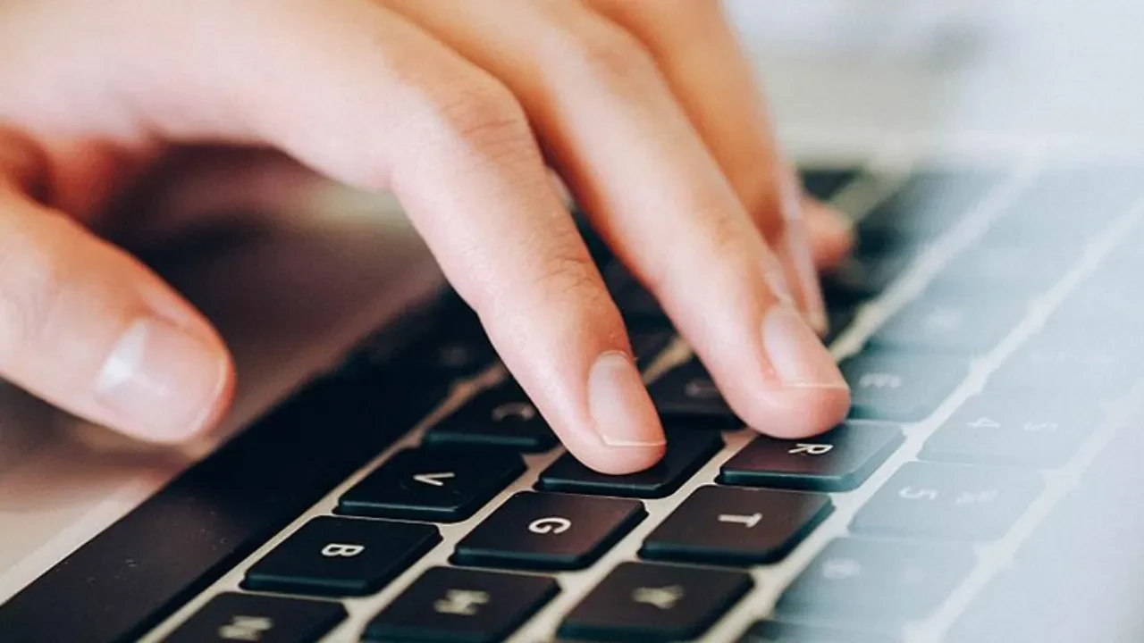 Sağlık Bakanlığı harekete geçti! 1669 internet sitesine erişim engeli getirildi