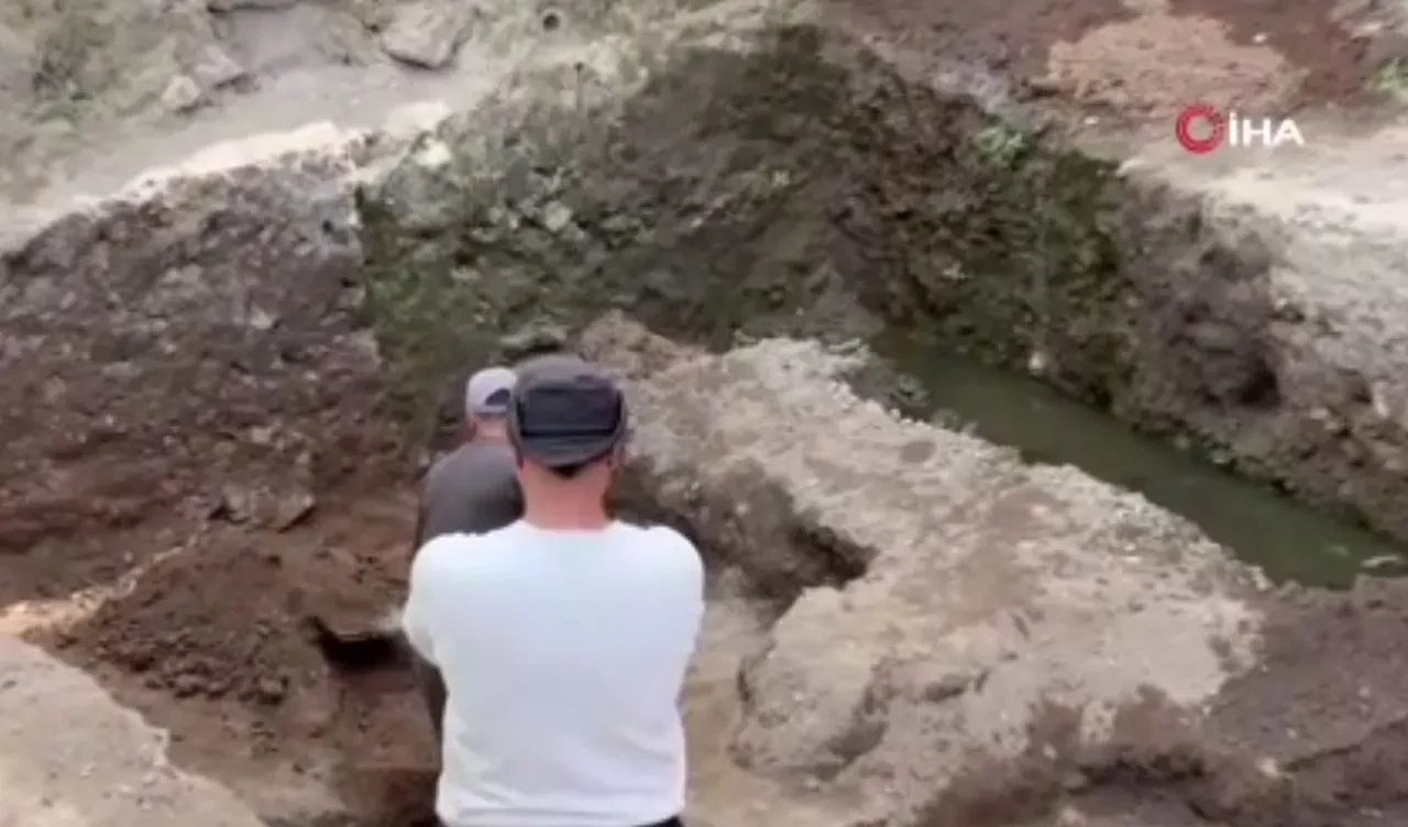 Temel kazısında bulundu! İznik'te heyecanlandıran keşif