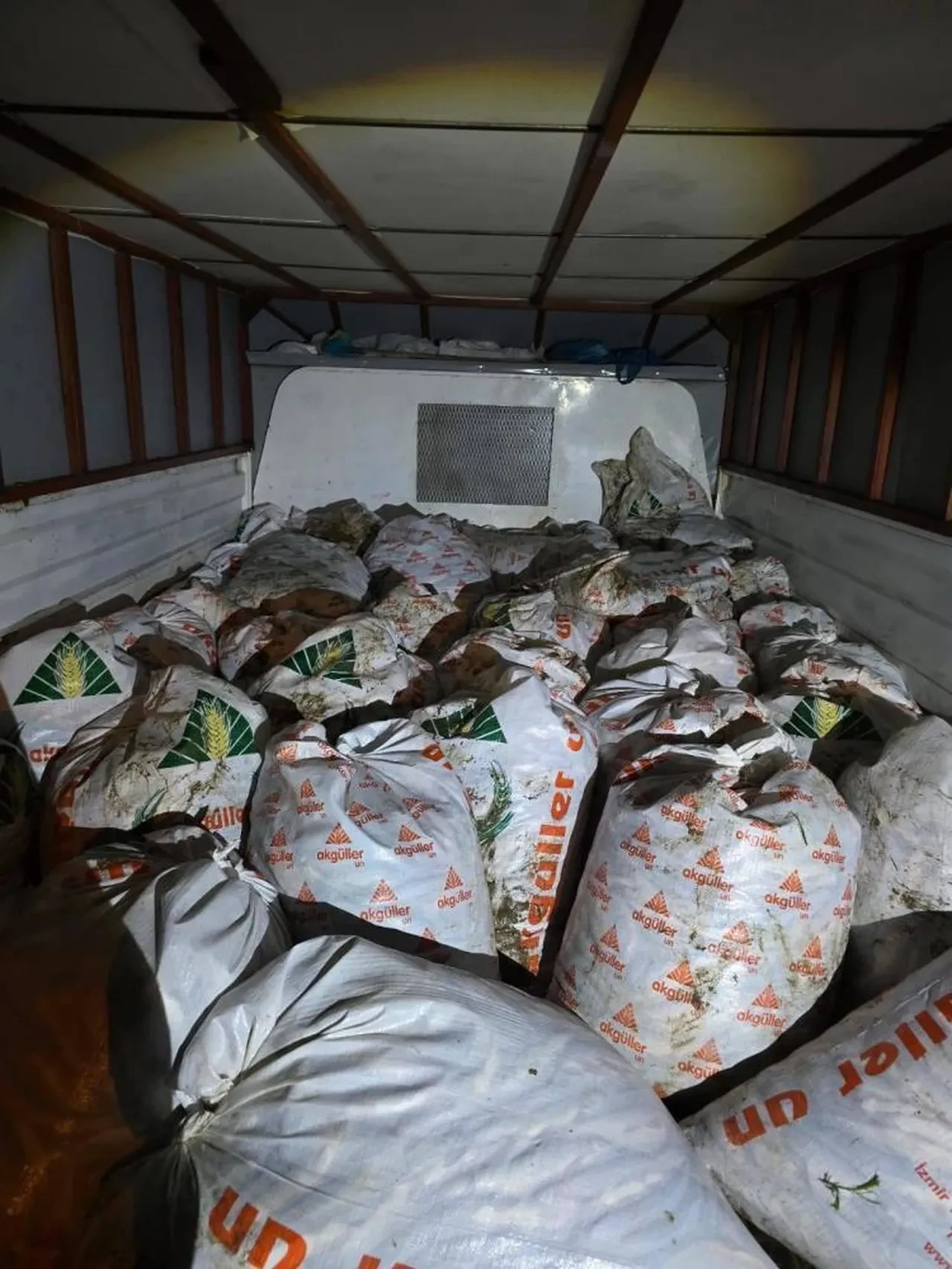 Van Gölü'nde kaçak avcılığa geçit yok: 3 Ton İnci Kefali ele geçirildi