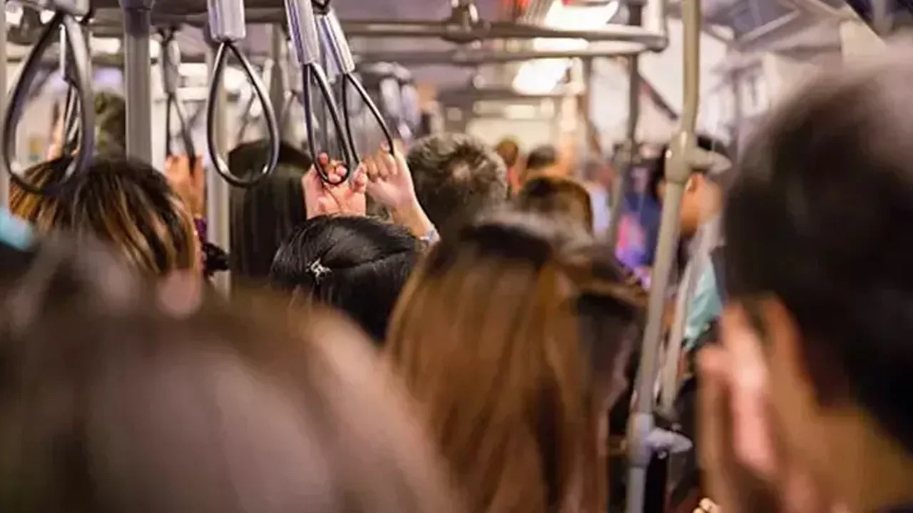19 Mayıs'ta toplu taşıma ücretsiz olacak! Bakan Uraloğlu duyurdu 