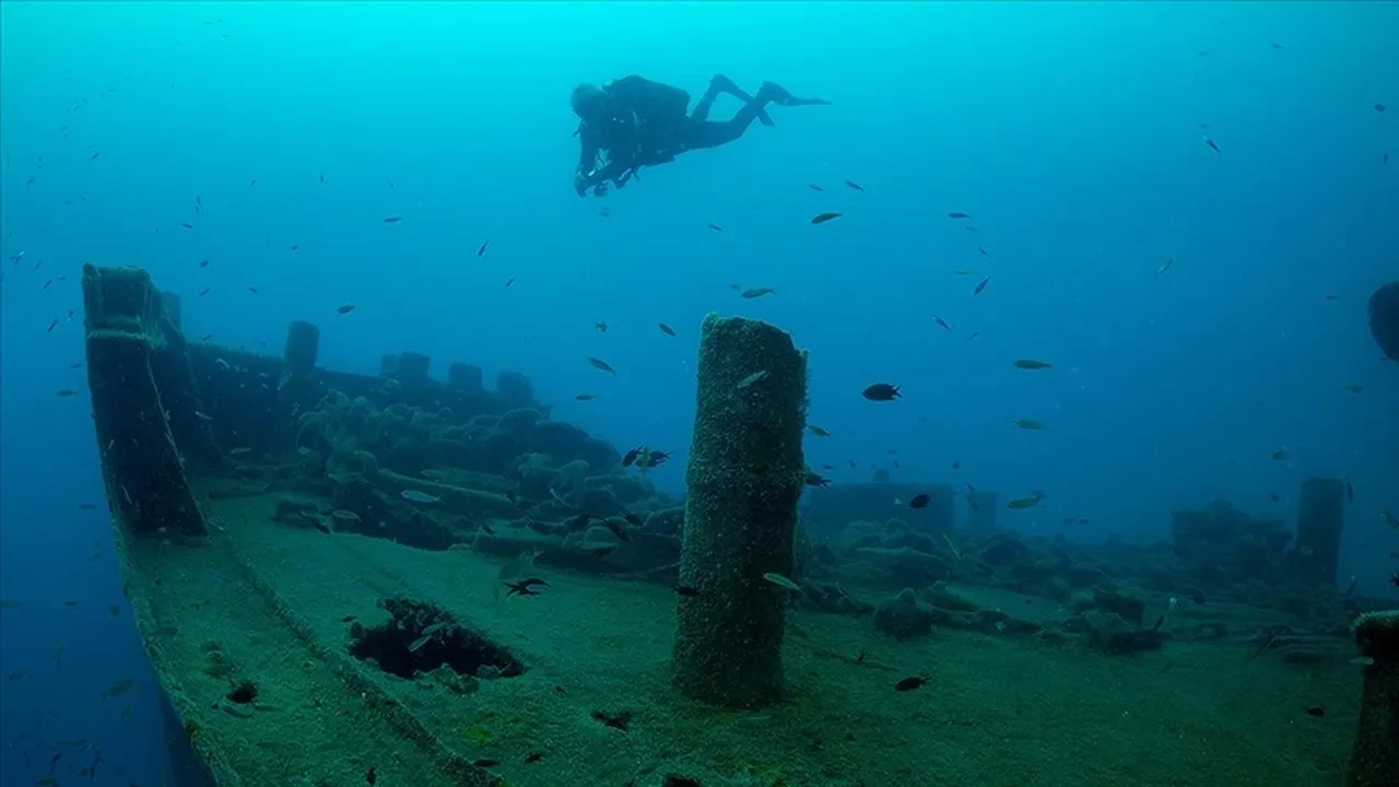 8 yaşındaki çocuk oyun oynarken 169 yıllık gemi enkazı buldu! Asırlık batığın gizemi gazete sayfasında ortaya çıktı