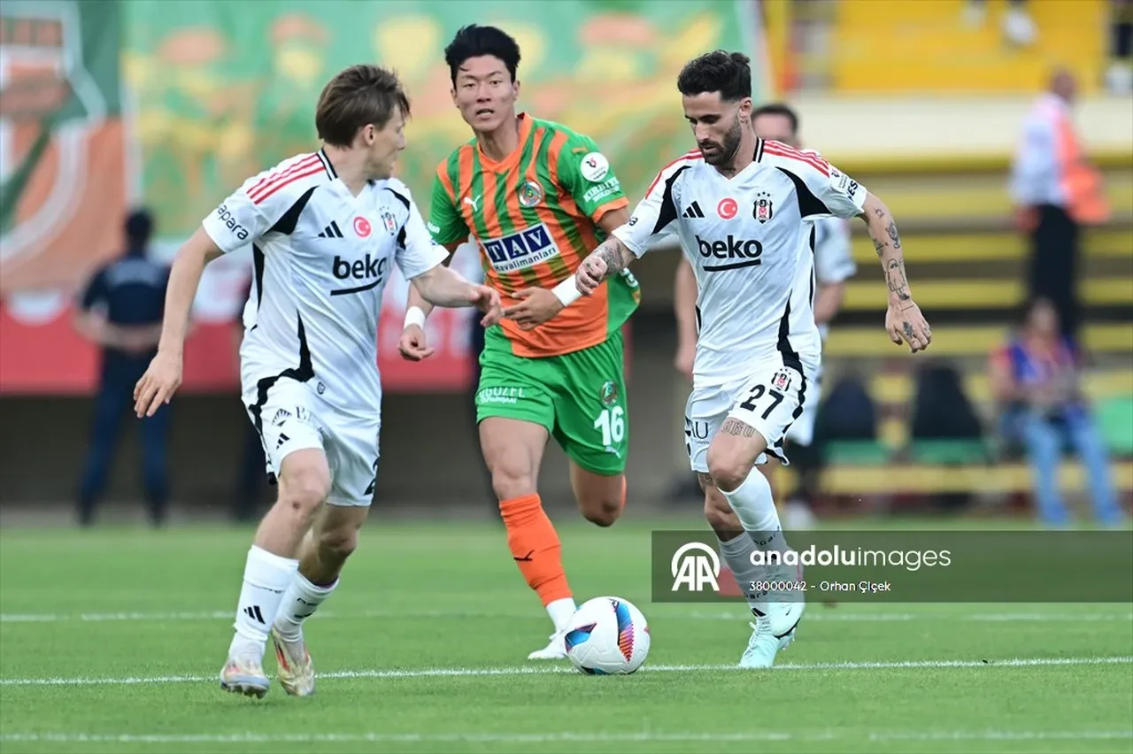 Alanyaspor kümede kalma yolunda Beşiktaş'tan altın değerinde 1 puan aldı!