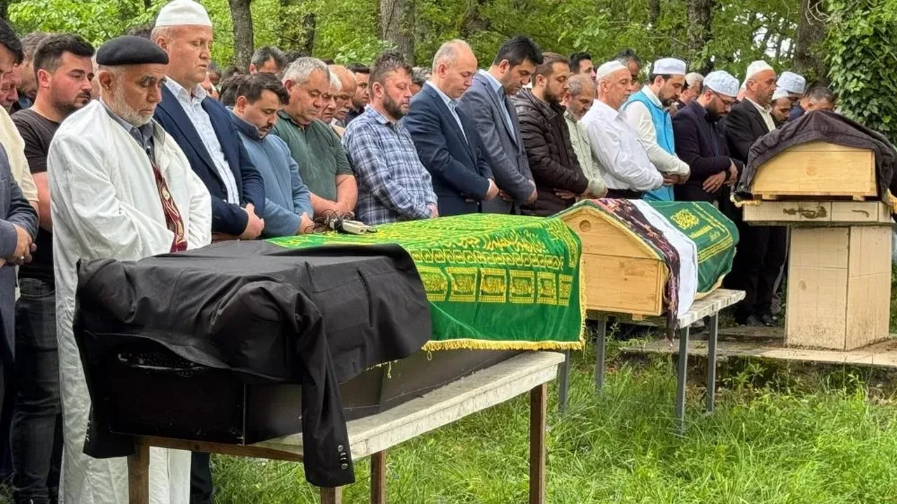Bir aile yok oldu: Arazi cinayeti zanlıları toprağa verildi!