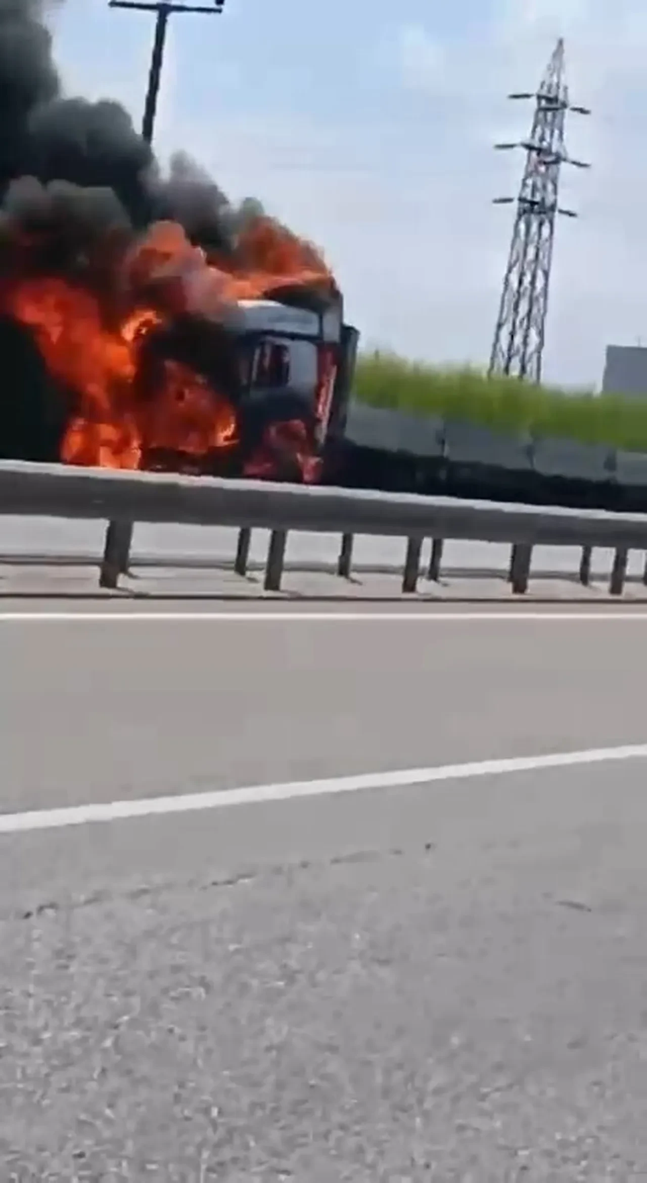 Bursa'da korku dolu dakikalar: Bir anda alev topuna döndü!