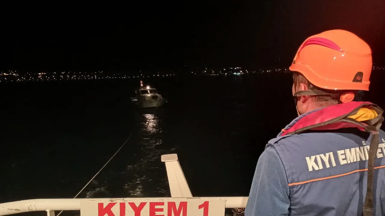 Çanakkale Boğazı'nda nefes kesen kurtarma!