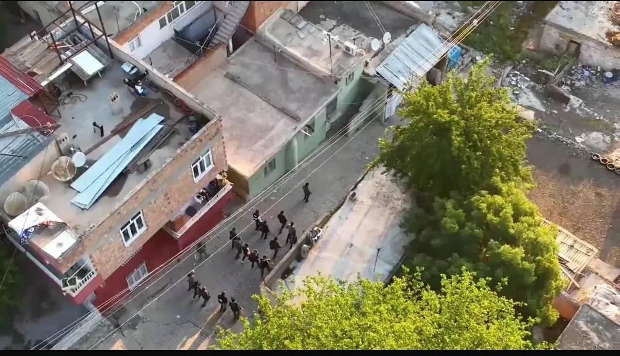Diyarbakır’da 2 milyar liralık uyuşturucu operasyonu! Dünya mirasında zehir ticareti 
