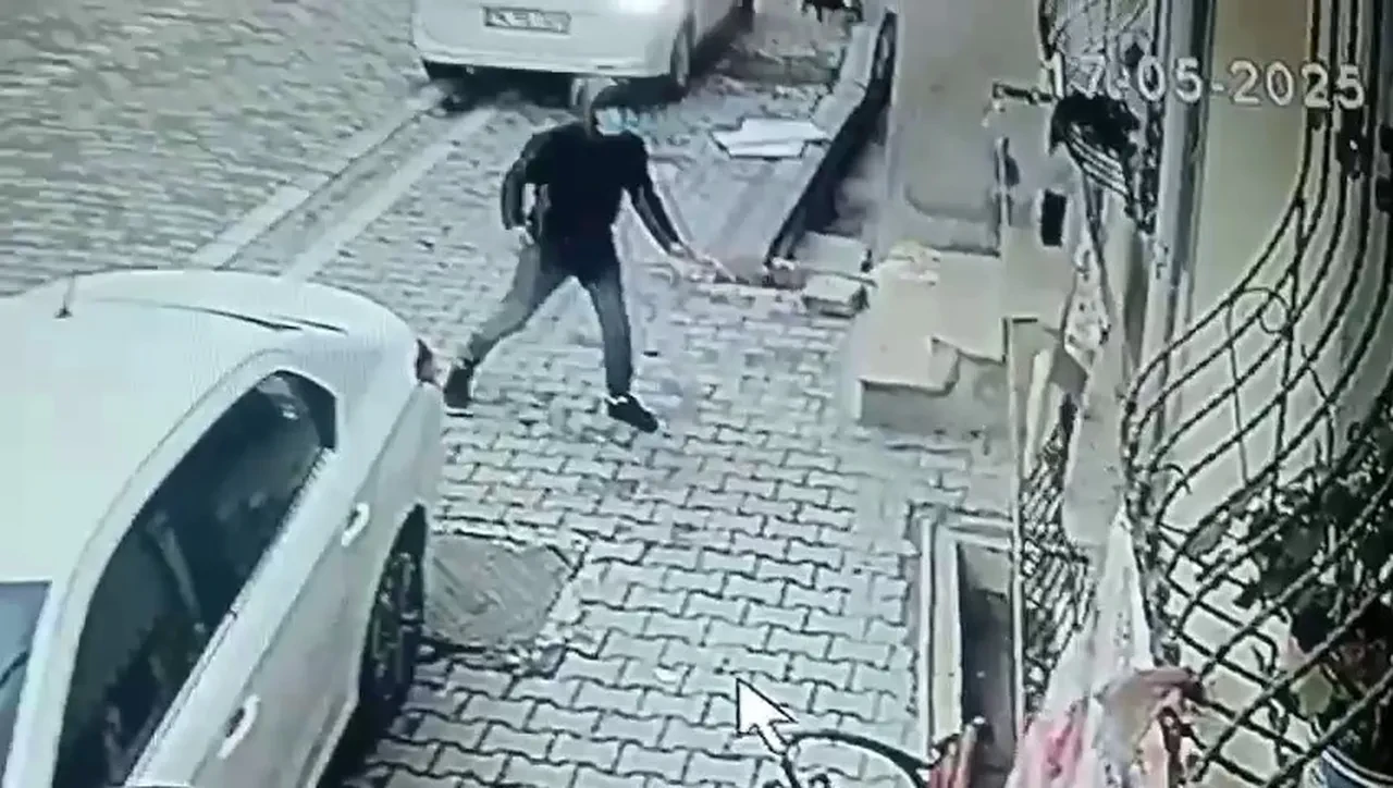 Esenyurt'ta kon donduran görüntüler! Kayınpederi ve baldızına kezzapla saldırdı