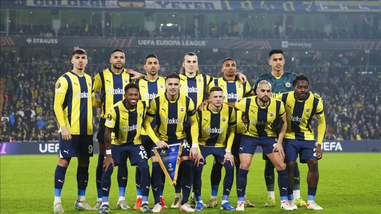 Fenerbahçe Eyüpspor maç kadrosu, muhtemel ilk 11! FB'de Eyüpspor maçı öncesi 4 isim yok