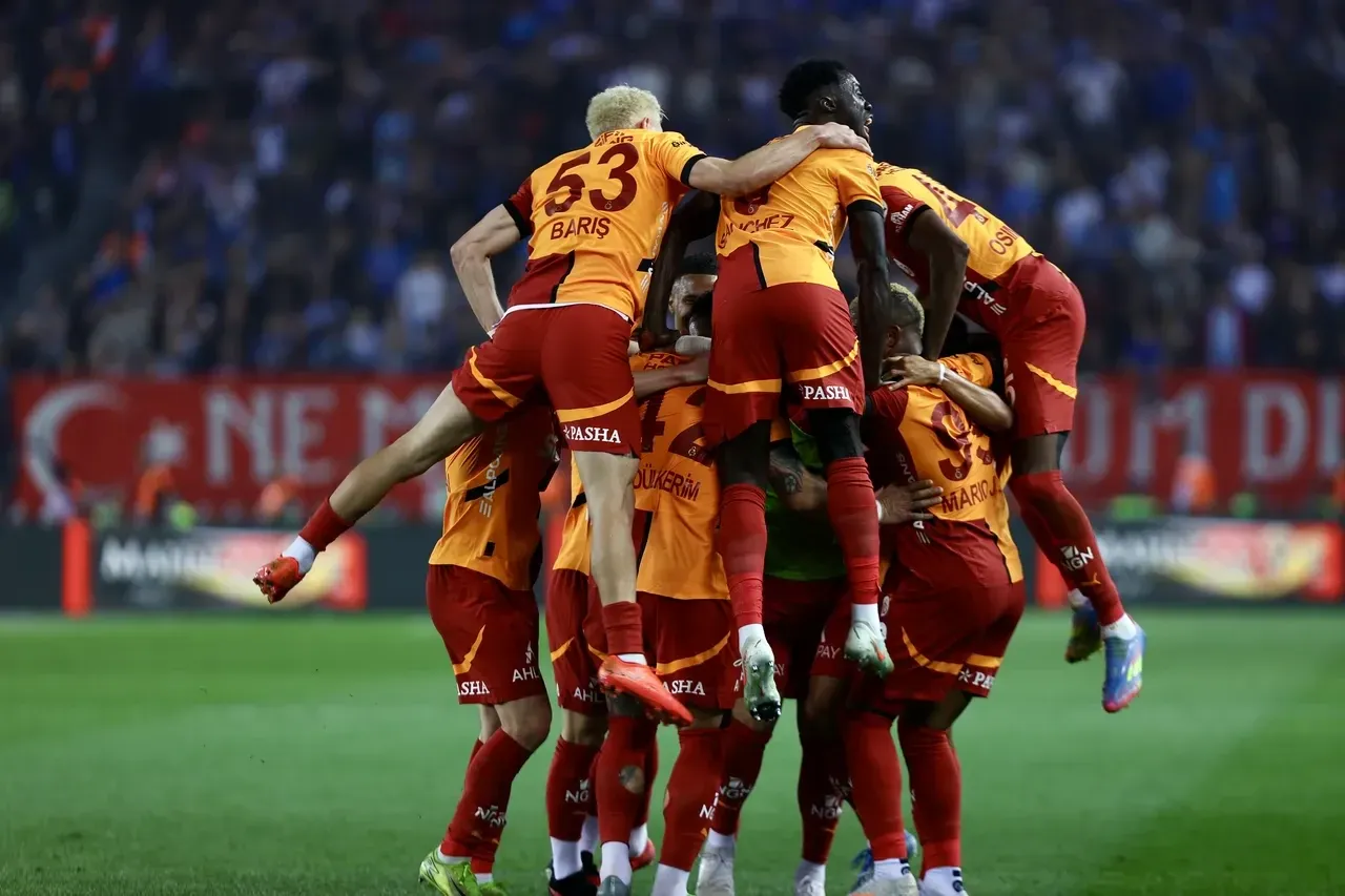 Galatasaray şampiyonluk kutlaması nerede? GS Kayserispor'dan bugün puan alırsa şampiyonluğunu ilan edecek