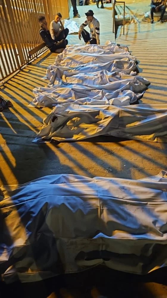 Gazze’de katliam: El-Mevasi’deki çadırlar vuruldu, en az 35 ölü!