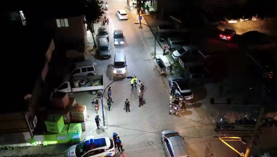 Manisa'da gece uygulaması: "Narko Alan Uygulaması"nda aranan 5 şahıs yakalandı!