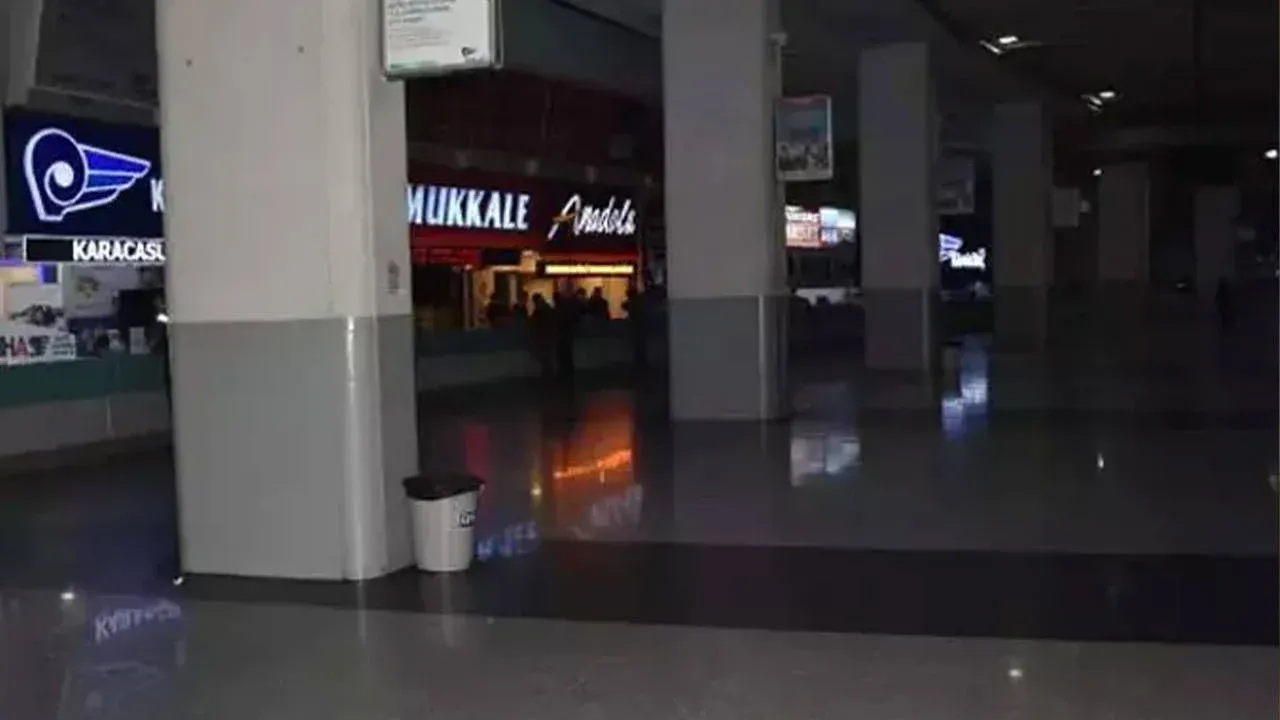 İzmir Otogarında evsiz adam bankta ölü bulundu