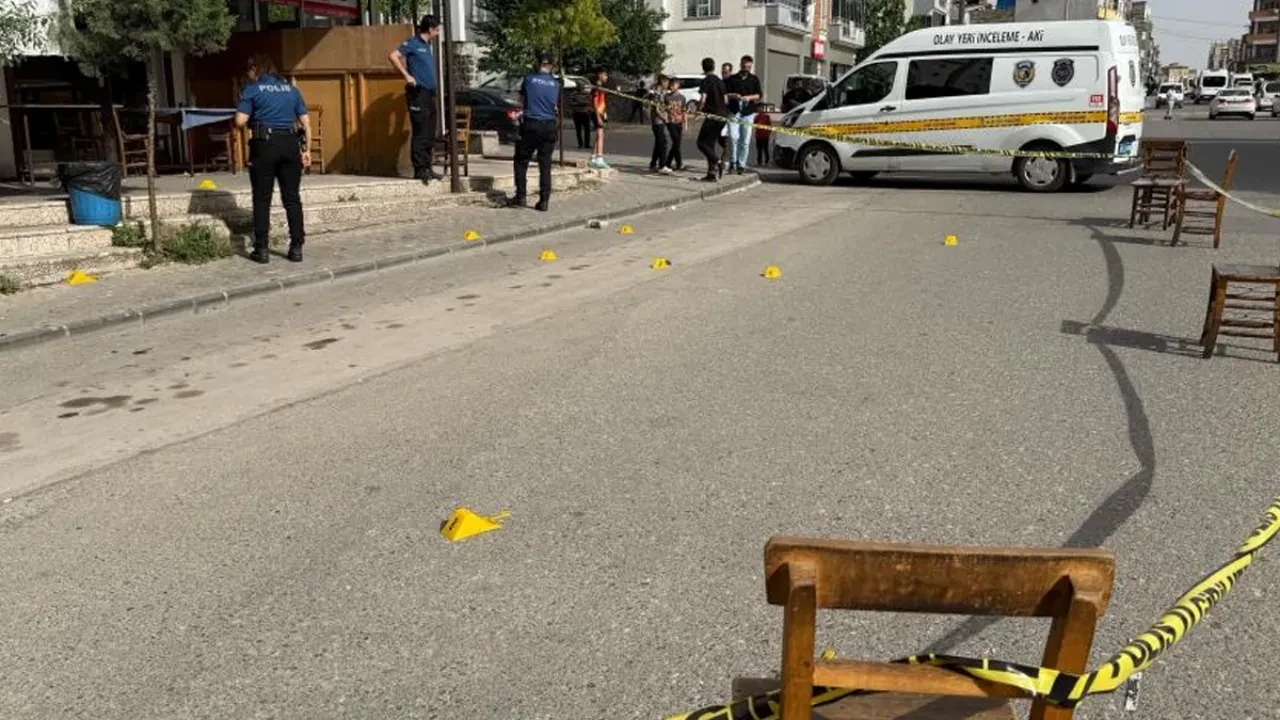 Kıraathanenin önünde kurşun yağdırmıştı! Cinayet zanlısı yakalandı