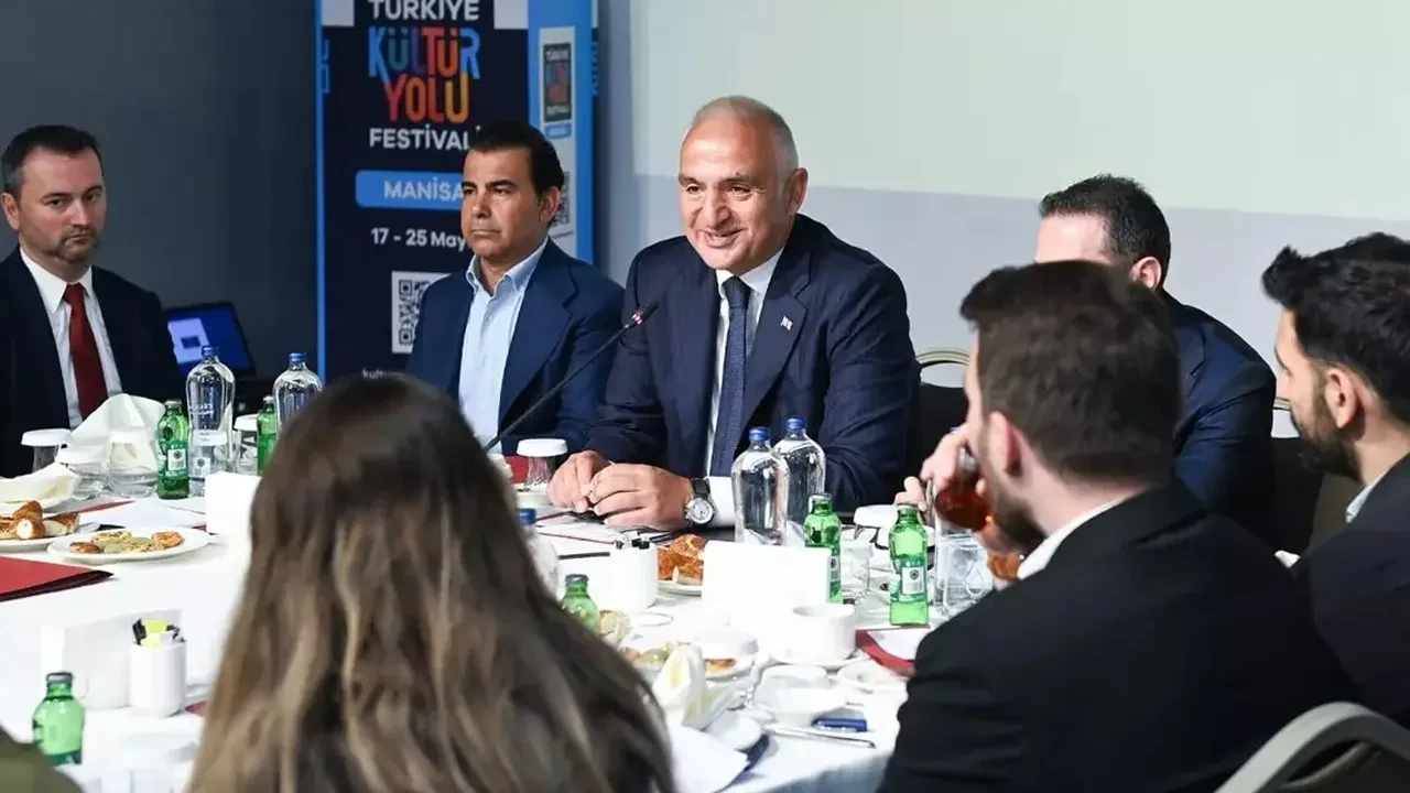 Kurban Bayramı tatili 9 gün olacak mı? Bakan Ersoy duyurdu 