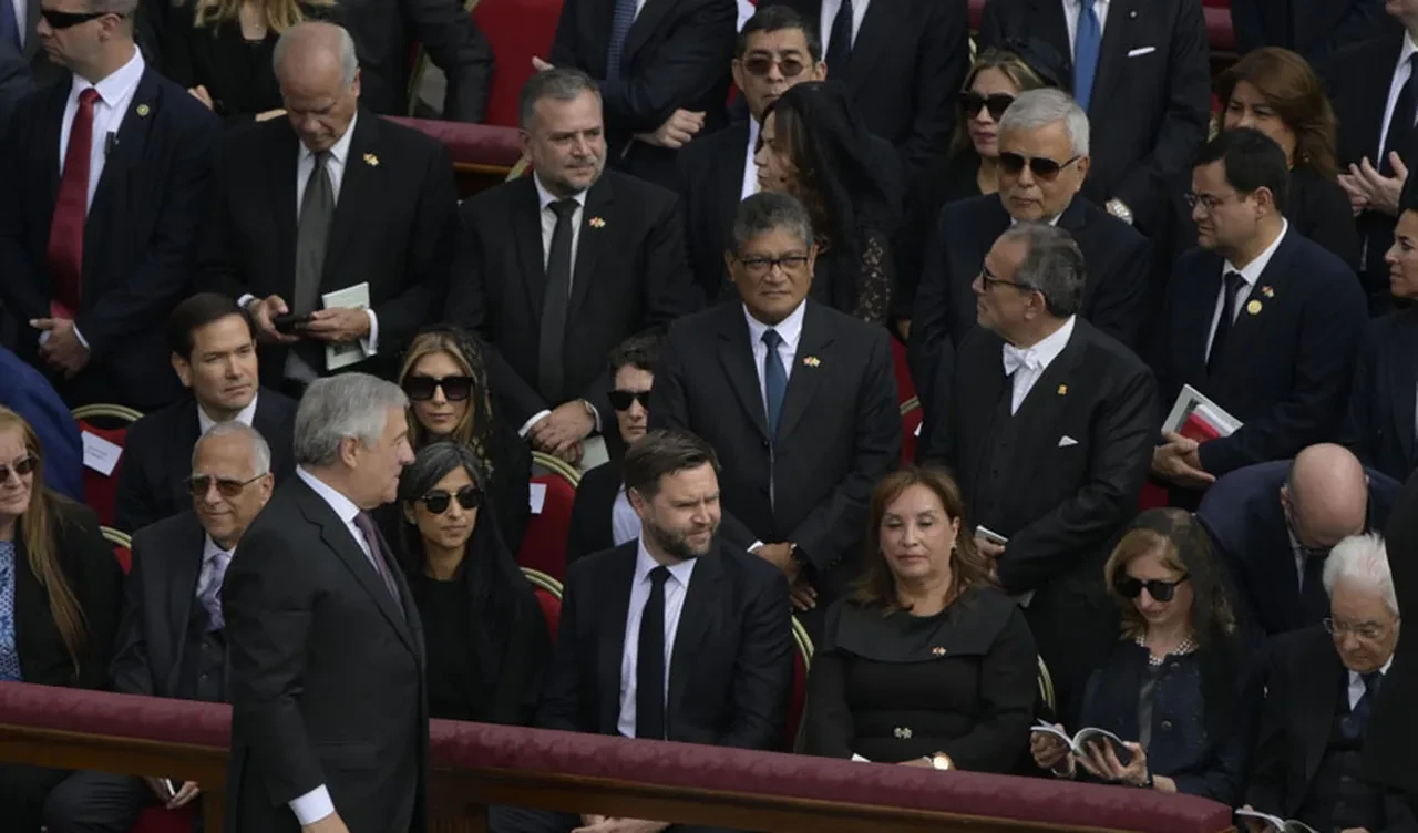 Papa 14. Leo için Vatikan'da göreve başlama töreni: Yüzüğünün değeri dudak uçuklatan cinsten