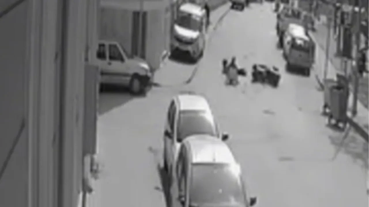 Vicdansızlığın böylesi... Kadına çarpan kurye arkasına bakmadan kaçtı