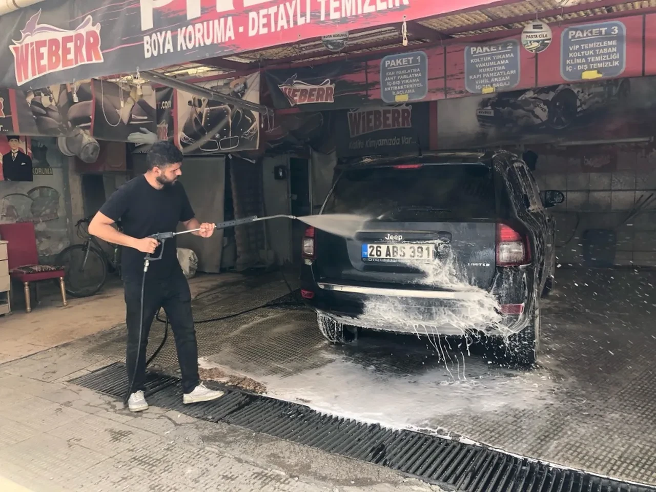 'Arabamı kendim yıkarım' derken pişman olmayın! Binlerce liraya mal olabilir