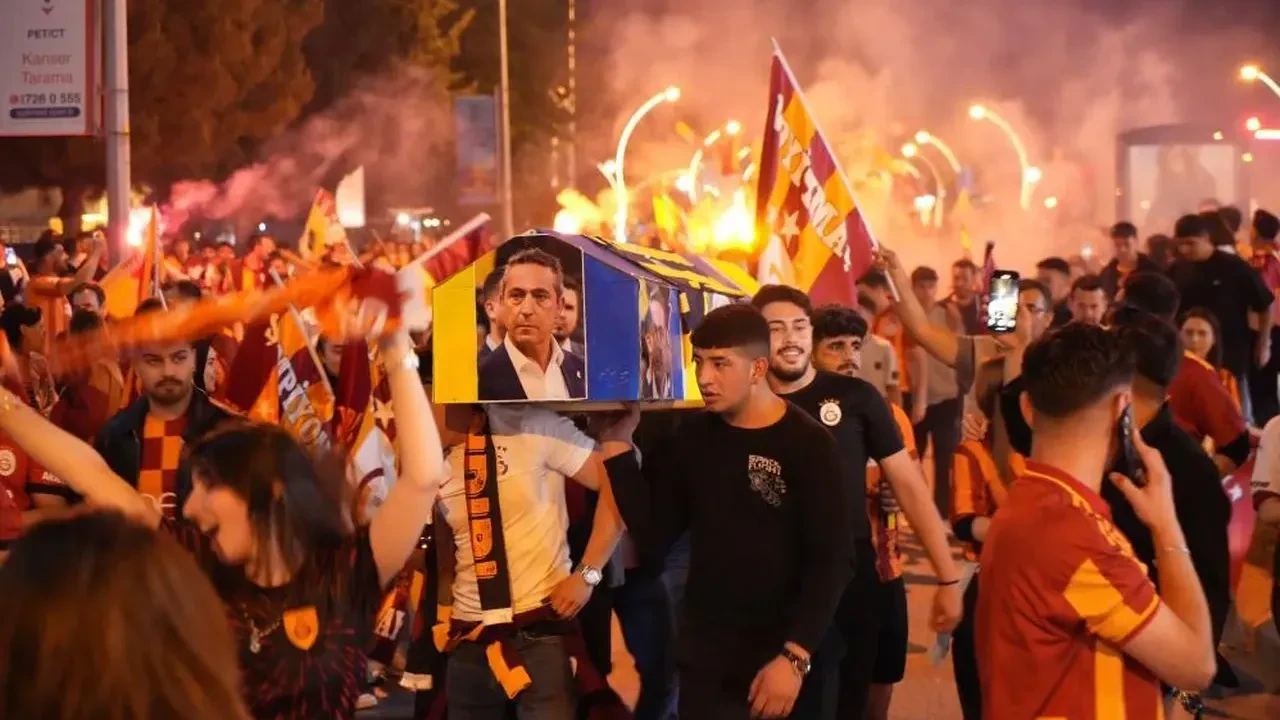 Edirne'de Galatasaray taraftarından ezeli rakibe tabutlu gönderme!