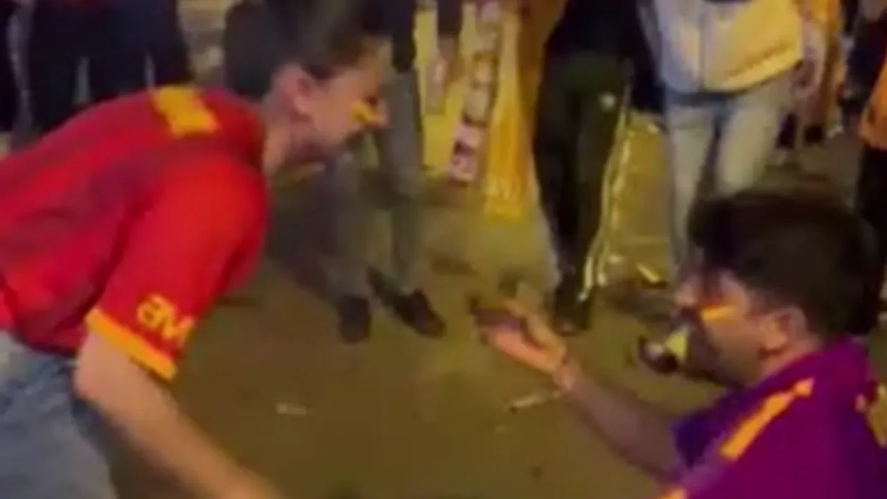 Kupa sevinciyle aşkını taçlandırdı: Kutlamalarda sürpriz teklif