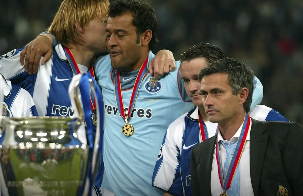 Muslera'yı eleştiren Mourinho'ya çok sert tepki! 'Ahlaksız, rezil sen de yapmışsın'