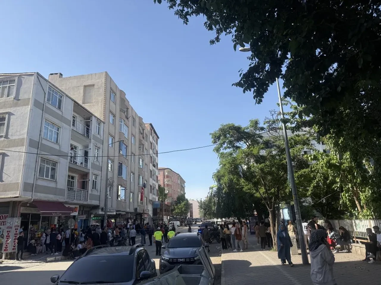 Öğrenci yurdunda korkutan yangın! Kaçak yapı faciaya neden oluyordu