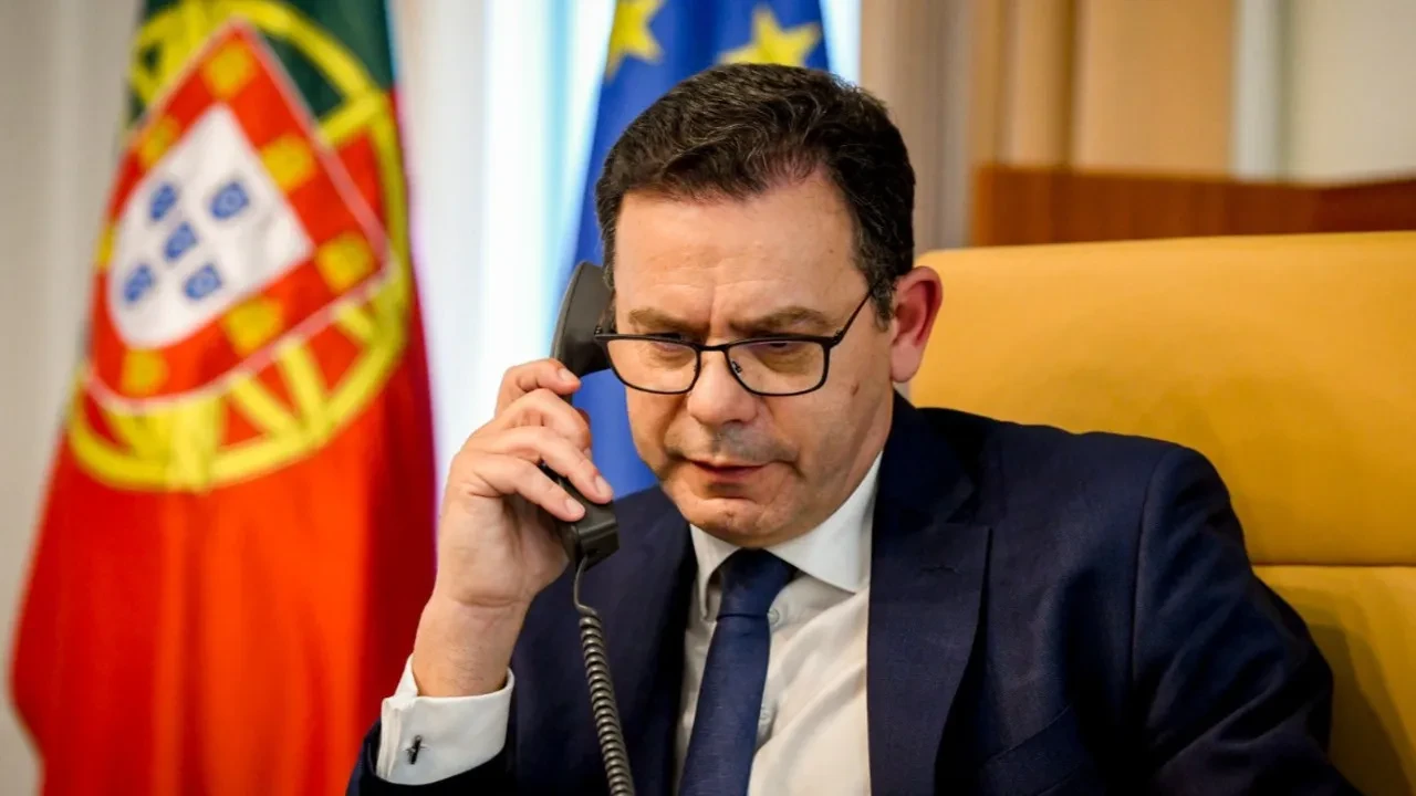 Portekiz’de aşırı sağ, sosyalistleri çökertti!