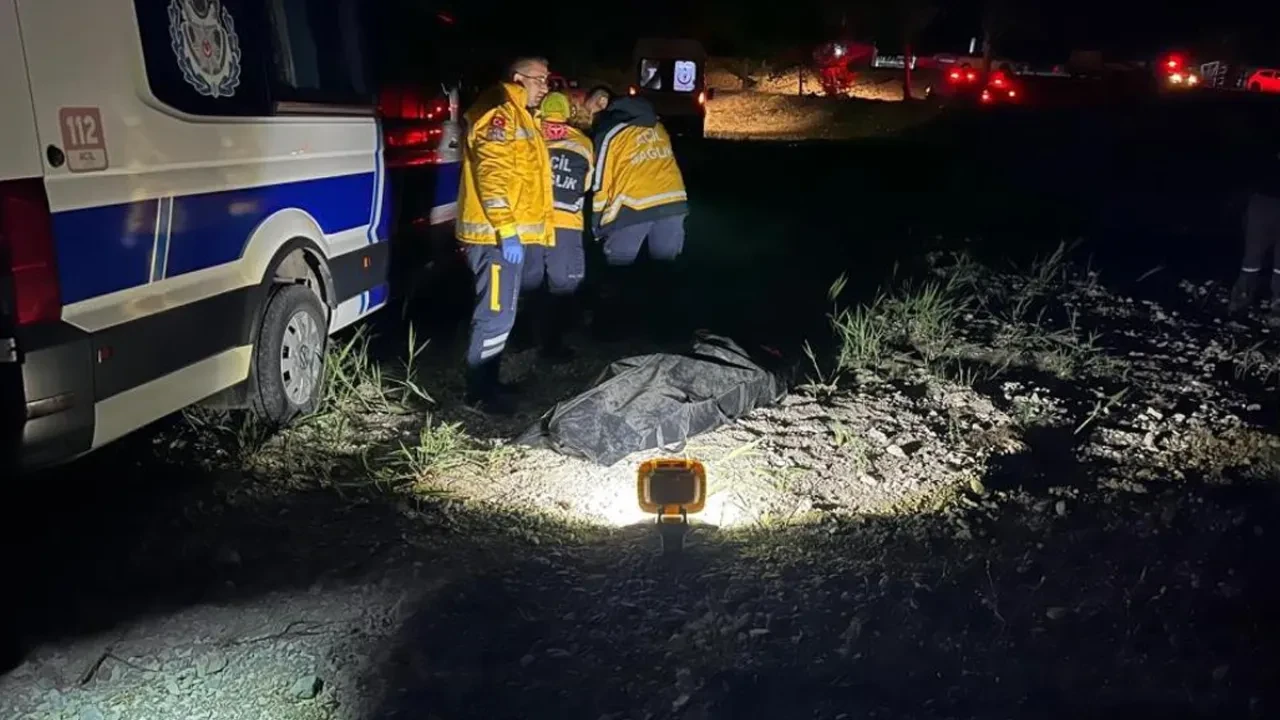 Serinlemek için girmişti... Cansız bedeni çıkarıldı