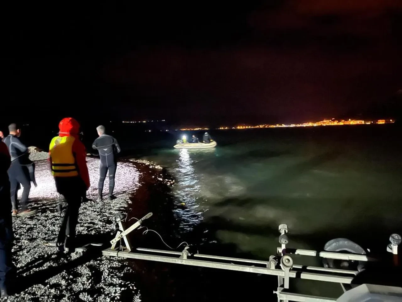 Serinlemek için girmişti... Cansız bedeni çıkarıldı