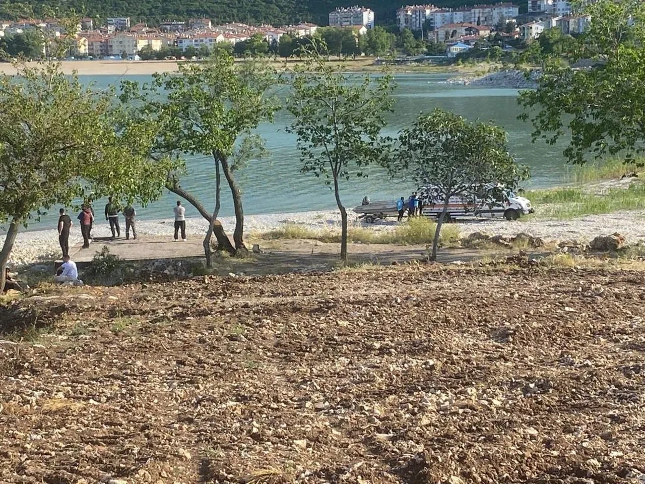 Serinlemek için girmişti... Cansız bedeni çıkarıldı